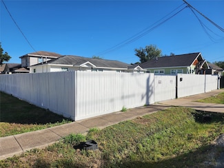 2610 Cochran St Unit 2, Houston, TX 77009