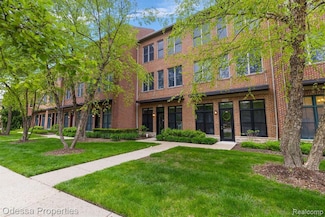 527 Lewis St Unit 7A55, Birmingham, MI 48009