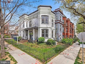 1625 First St NE, Washington, DC 20002