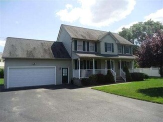 94 Bedford Rd, Woburn, MA 01801