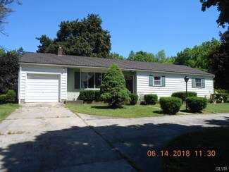 930 Fairyland Rd, Lehighton, PA 18235