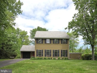 584 Colonial Dr, Horsham, PA 19044