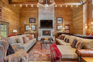 1585 Round Top Rd, Round Top, TX 78954