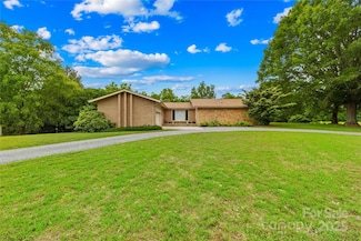 2309 Potter Rd S, Waxhaw, NC 28173