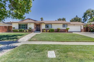 6624 N Angus St, Fresno, CA 93710