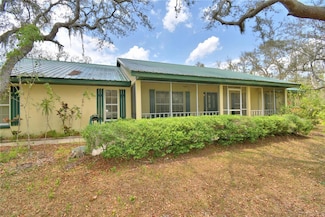 151 W Hamlin Trail, Frostproof, FL 33843