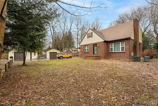 1220 Stolle Rd, Elma, NY 14059