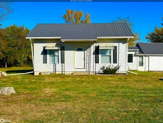 1551 200th St, Batavia, IA 52533