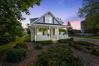 4726 Bull Rapids Rd, Woodburn, IN 46797