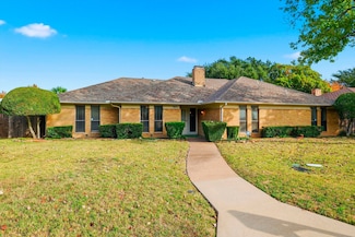 925 Prairie Creek Dr, Desoto, TX 75115