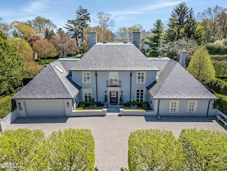 65 Tonnancour Place, Grosse Pointe Farms, MI 48236
