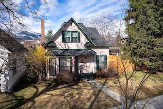 207 S 3rd St, Hamilton, MT 59840