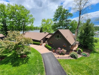 288 Latonka Dr, Mercer, PA 16137
