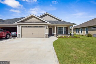 188 Ryan Nicholas Dr, Kingsland, GA 31548