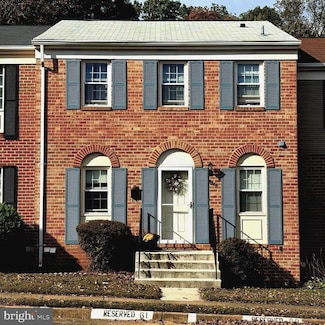 5504 Winford Ct, Fairfax, VA 22032