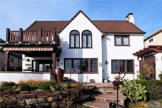 2445 Magnolia Blvd W, Seattle, WA 98199