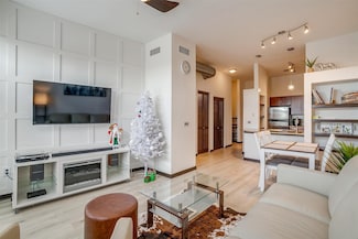 201 W Lancaster Ave Unit 309, Fort Worth, TX 76102