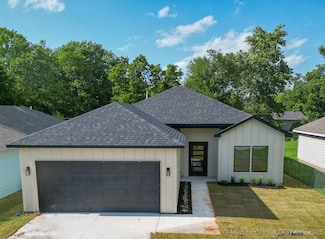 1907 E 27th St N, Tulsa, OK 74110