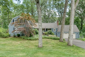 44 Applewood Ln, Glastonbury, CT 06033
