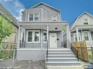 191 Matthew St, Orange, NJ 07050