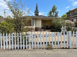 2011 Ashton Ave, Menlo Park, CA 94025