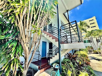4710 Pine Tree Dr Unit 31, Miami Beach, FL 33140