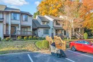 222 Bridgewater Dr, Newport News, VA 23603