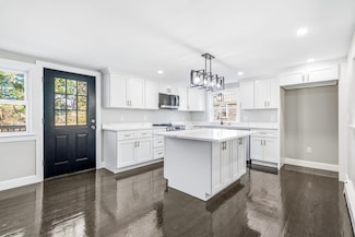 408 Teaticket Hwy, Teaticket, MA 02536