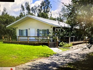 122 Glenholm Ave, Punta Gorda, FL 33950