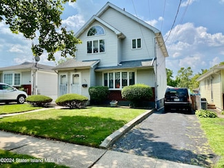 487 Clifton Ave, Staten Island, NY 10305