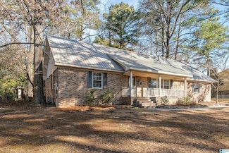 2028 Weeping Willow Ln, Birmingham, AL 35216