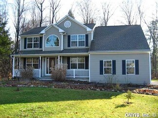 108 Benedict Manor Dr, Kirkville, NY 13082