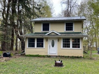 310 Grace Ave, Fairview, PA 16415