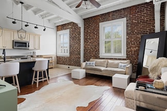 4 Beaufain St Unit 303, Charleston, SC 29401