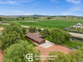 3 Cowpoke Rd, Baggs, WY 82321