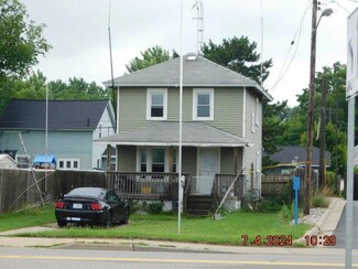 817 Cooper St, Jackson, MI 49202