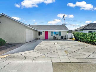 14911 Ridgeview Cir, Huntington Beach, CA 92647