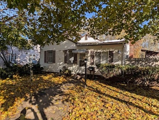 1602 College St, South Bend, IN 46628