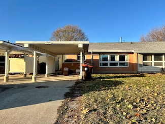 1507 Golfview Rd, Rantoul, IL 61866