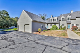 6 Veterans Rd Unit 15, Amherst, NH 03031