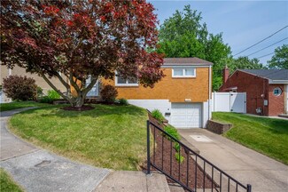620 Charlotte Dr, Pittsburgh, PA 15236