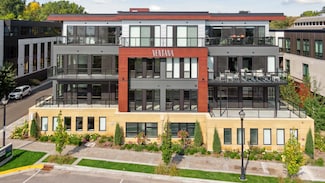 253 Lake St E Unit 208, Wayzata, MN 55391