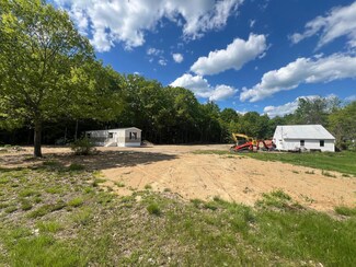 440 High St, Sanford, ME 04073