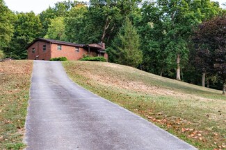 1699 Greenview Rd, Charleston, WV 25309