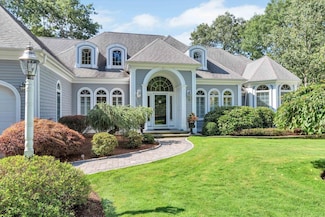 3 Firethorn Ln, Sandwich, MA 02563