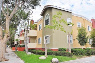 1215 E San Antonio Dr, Long Beach, CA 90807