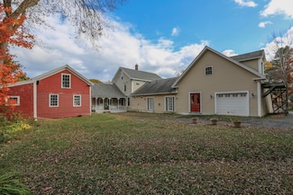 11 Durham St, Belfast, ME 04915