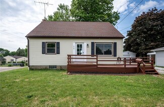 618 Dennison Ave, Akron, OH 44312
