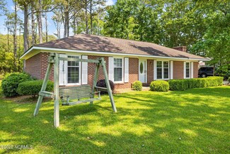238 Rudolph Dr, Beaufort, NC 28516