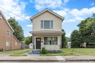 534 E 3rd Ave, Tarentum, PA 15084